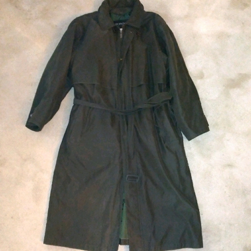 Men's Towne by London Fog coat size 38